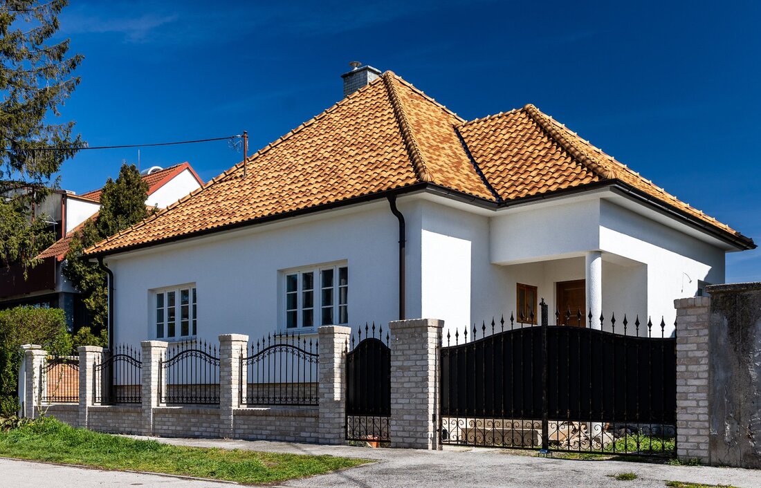 Tehlový obklad Antica Beige na plote a múrikoch od Rustique.sk