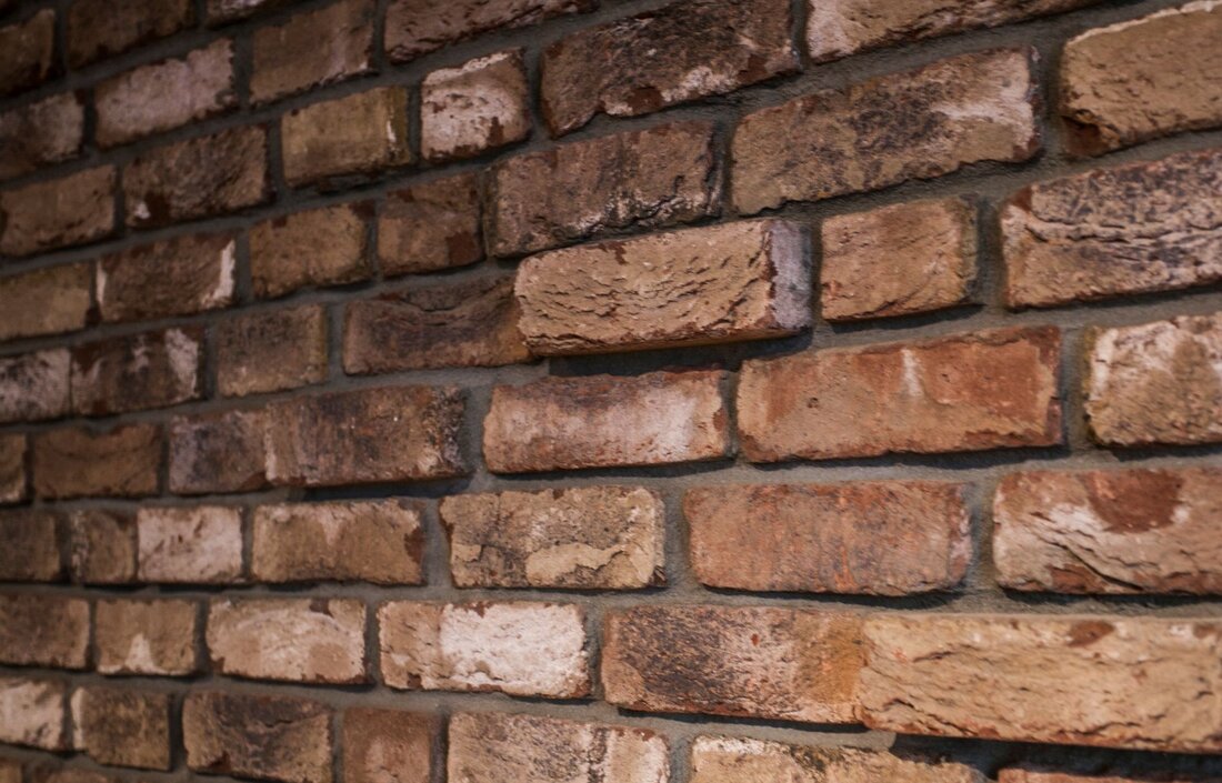 Tehlový obklad Hermitage Antiek 1 v interiéru bytu od Rustique.sk