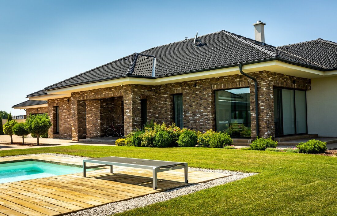 Tehlový obklad Hermitage Antiek v exteriéri rodinného domu od Rustique.sk