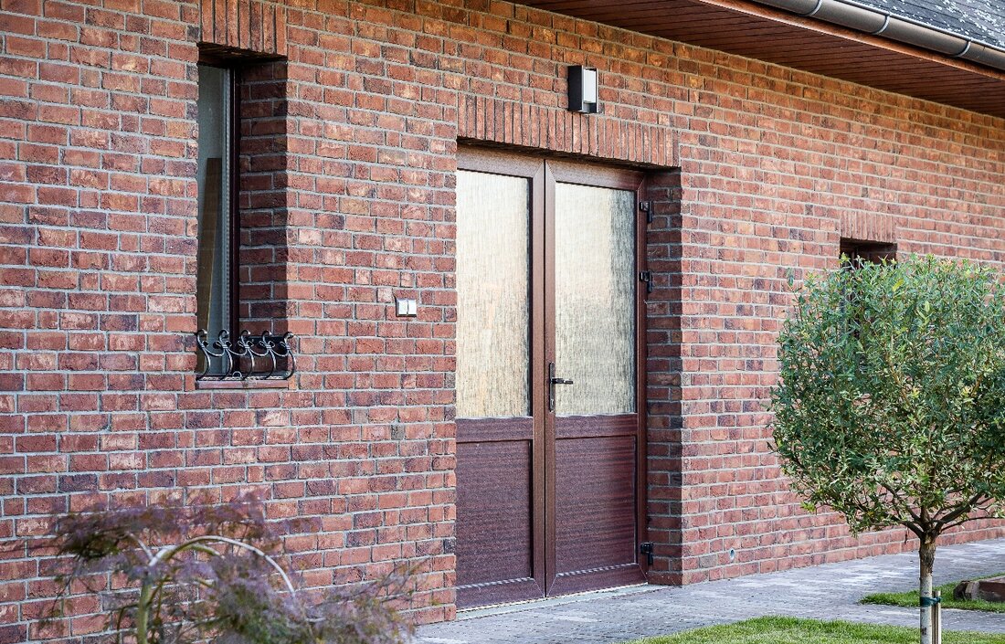 Tehlový obklad Paars Rood na fasáde rodinného domu od Rustique.sk