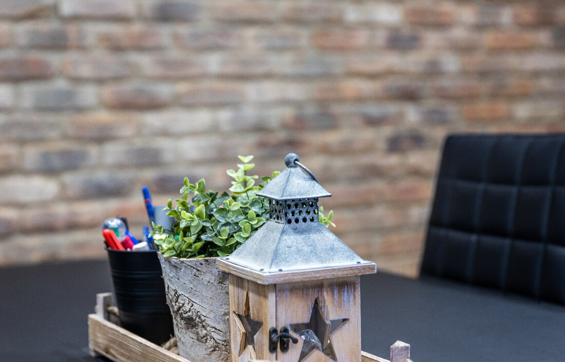 Tehlový obklad Red Kasteel Antiek v kancelárskych priestoroch od Rustique.sk