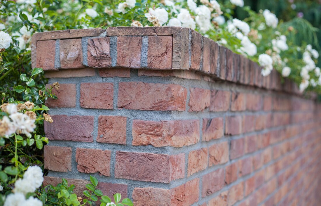 Tehlový obklad Terra Cotta na plote od Rustique.sk