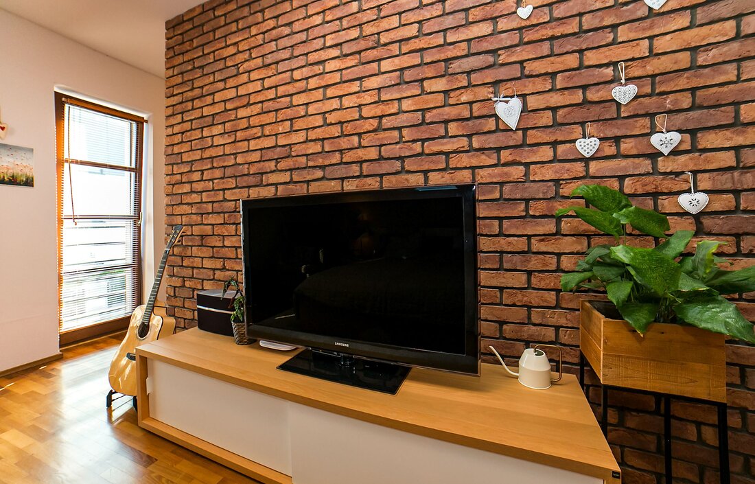 Tehlový obklad Terra cotta v interiéri rodinného domu od Rustique.sk