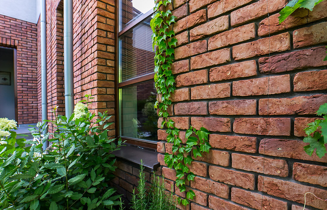 Tehlový obklad Terra cotta na fasáde rodinného domu od Rustique.sk