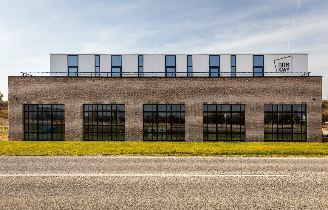 Tehlový obklad Terra Cotta Gesinteld na fasáde budovy od Rustique.sk