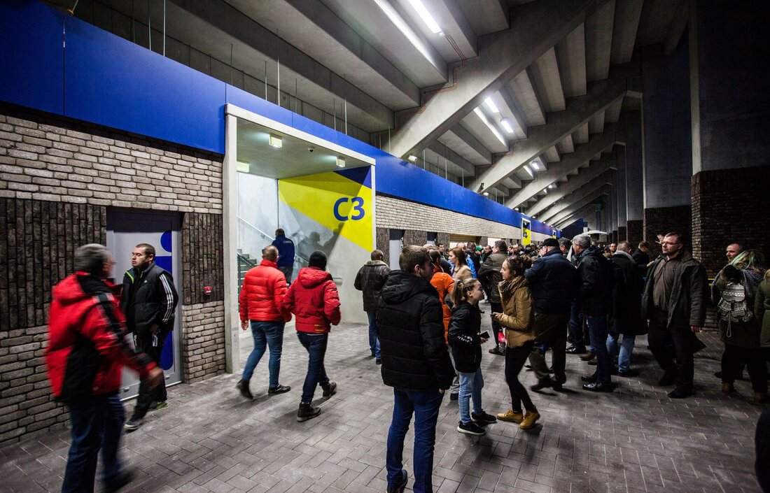 Tehlový obklad Umber na športovom štadióne od Rustique.sk
